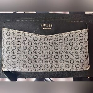 Guess Zip around wallet